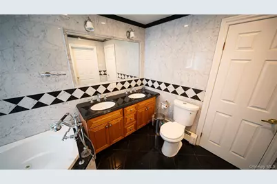 681 Stowe Avenue, Baldwin, NY 11510 - Photo 18