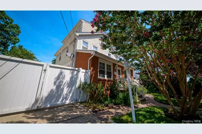 681 Stowe Avenue, Baldwin, NY 11510 - Photo 2