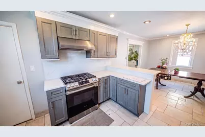 681 Stowe Avenue, Baldwin, NY 11510 - Photo 14
