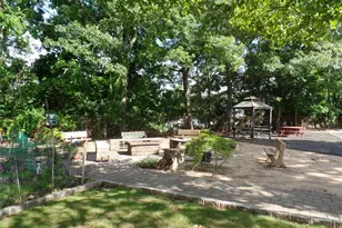 178 Jervis Ave, Farmingdale, NY 11735 - Photo 32