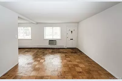 178 Jervis Avenue #178, Farmingdale, NY 11735 - Photo 10