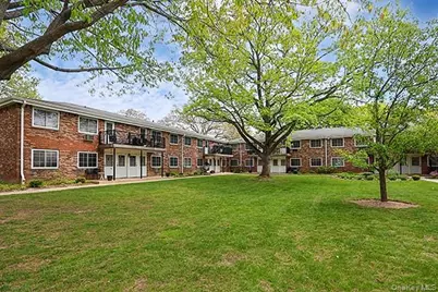 178 Jervis Avenue #178, Farmingdale, NY 11735 - Photo 24