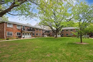 178 Jervis Ave, Farmingdale, NY 11735 - Photo 24