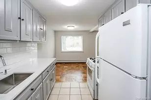 178 Jervis Ave, Farmingdale, NY 11735 - Photo 12