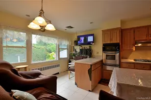 786 E Carl Ave, Baldwin, NY 11510 - Photo 12
