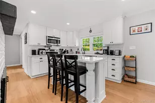 93 Duckpond Dr N, Wantagh, NY 11793 - Photo 4