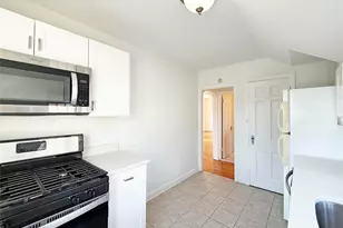 495 Montauk Hwy, East Quogue, NY 11942 - Photo 6