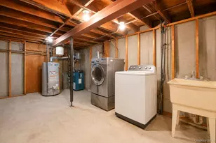 10 Aron Dr, Bohemia, NY 11716 - Photo 30