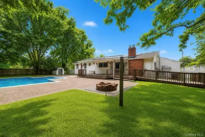 10 Aron Drive, Bohemia, NY 11716 - Photo 38