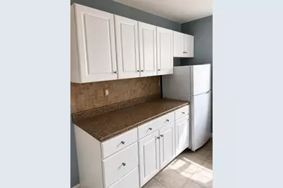 205 W Post Road #E2H, White Plains, NY 10606 - Photo 2