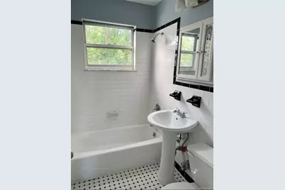 205 W Post Road #E2H, White Plains, NY 10606 - Photo 6