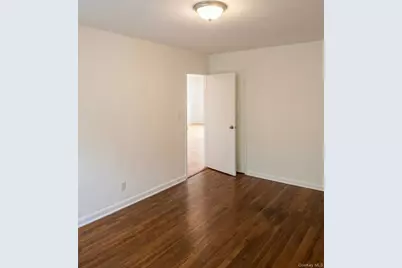 205 W Post Road #E2H, White Plains, NY 10606 - Photo 4