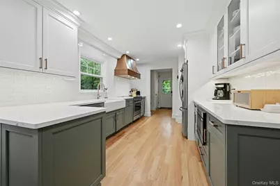 20 Longacre Drive, Huntington, NY 11743 - Photo 8