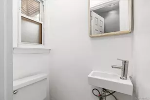 1319 Hicks St, Bronx, NY 10469 - Photo 8