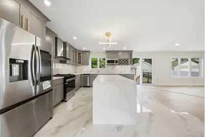 136 Udall Road, West Islip, NY 11795 - Photo 8