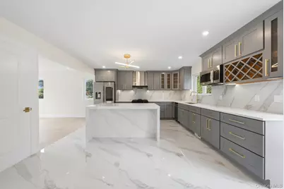 136 Udall Road, West Islip, NY 11795 - Photo 10