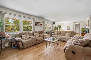 358 Lake Shore Dr, Monroe, NY 10950 - Photo 10