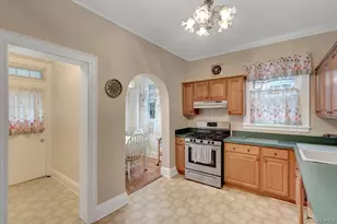 77-18 86th St, Glendale, NY 11385 - Photo 6
