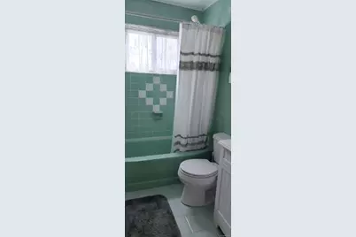 46 Margaret Drive E, Plainview, NY 11803 - Photo 8