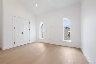 4 Angelas Pl, Bronx, NY 10465 - Photo 32