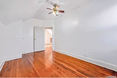 25 Edwards, Valley Stream, NY 11580 - Photo 20