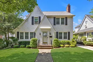 44 Fern St, Floral Park, NY 11001 - Photo 1