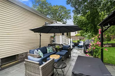 333 Ontario Street, Ronkonkoma, NY 11779 - Photo 32