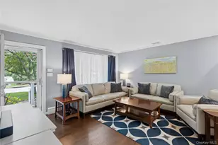 333 Ontario St, Ronkonkoma, NY 11779 - Photo 8