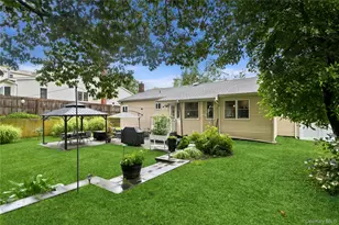 333 Ontario St, Ronkonkoma, NY 11779 - Photo 28
