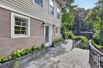 111 Altamont Avenue, Sea Cliff, NY 11579 - Photo 4