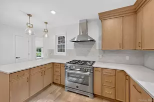 111 Altamont Ave, Sea Cliff, NY 11579 - Photo 8