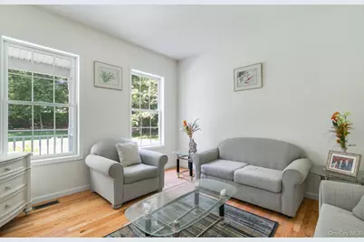 127 Shagbark Lane, Hopewell Junction, NY 12533 - Photo 8