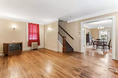 46-27 Robinson Street, Flushing, NY 11355 - Photo 4
