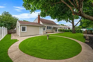 532 French Ave, North Babylon, NY 11703 - Photo 4