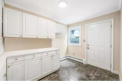 532 French Avenue, North Babylon, NY 11703 - Photo 10