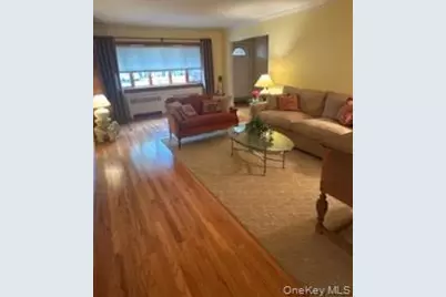98 Wright Road, Rockville Centre, NY 11570 - Photo 6