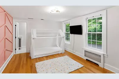 450 Oyster Bay Road, Locust Valley, NY 11560 - Photo 16