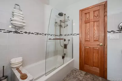 5 Jacquelyn Court, Dix Hills, NY 11746 - Photo 26