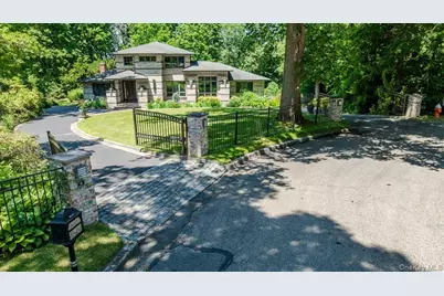 5 Jacquelyn Court, Dix Hills, NY 11746 - Photo 46