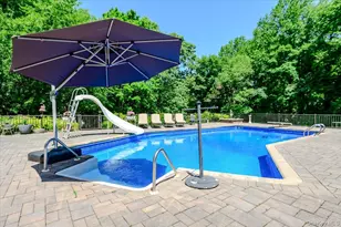 5 Jacquelyn Ct, Dix Hills, NY 11746 - Photo 40