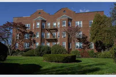 365 Stewart Avenue #C23, Garden City, NY 11530 - Photo 2