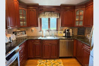 244 Ocean Avenue, Massapequa Park, NY 11762 - Photo 6