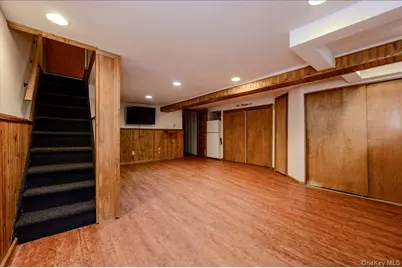390 Cochran Place, Valley Stream, NY 11581 - Photo 24