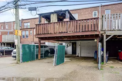390 Cochran Place, Valley Stream, NY 11581 - Photo 28