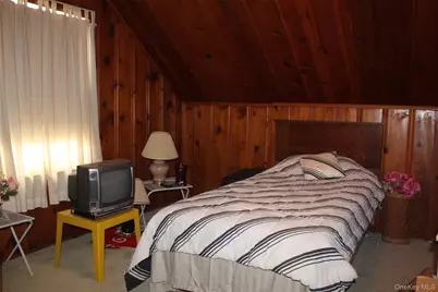 120 N Terrace Place, Valley Stream, NY 11580 - Photo 34