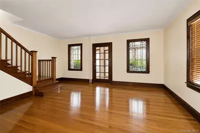 147-27 20th Avenue, Whitestone, NY 11357 - Photo 6