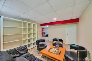 28 Penn Dr, Dix Hills, NY 11746 - Photo 26