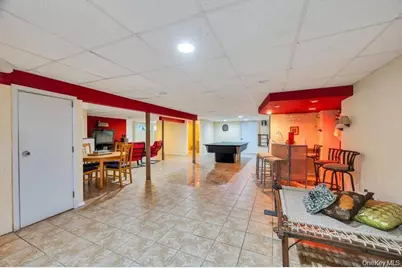 28 Penn Drive, Dix Hills, NY 11746 - Photo 24