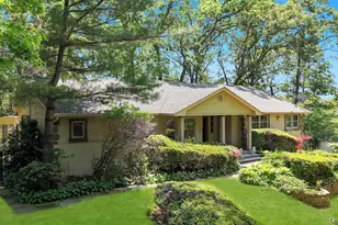 28 Penn Dr, Dix Hills, NY 11746 - Photo 2