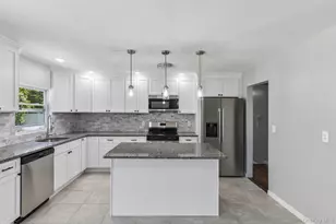 957 Bellmore Ave, Central Islip, NY 11722 - Photo 10